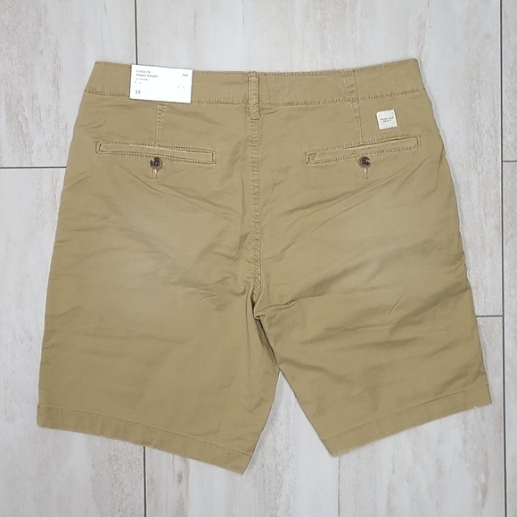 American Eagle Outfitters "Lived-In" Khaki Shorts - BNWT - Picture 3 of 5